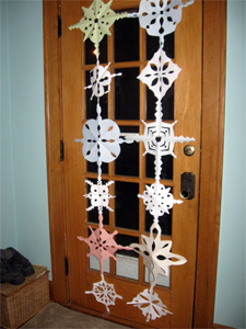 Do It Yourself: Holiday Decorations